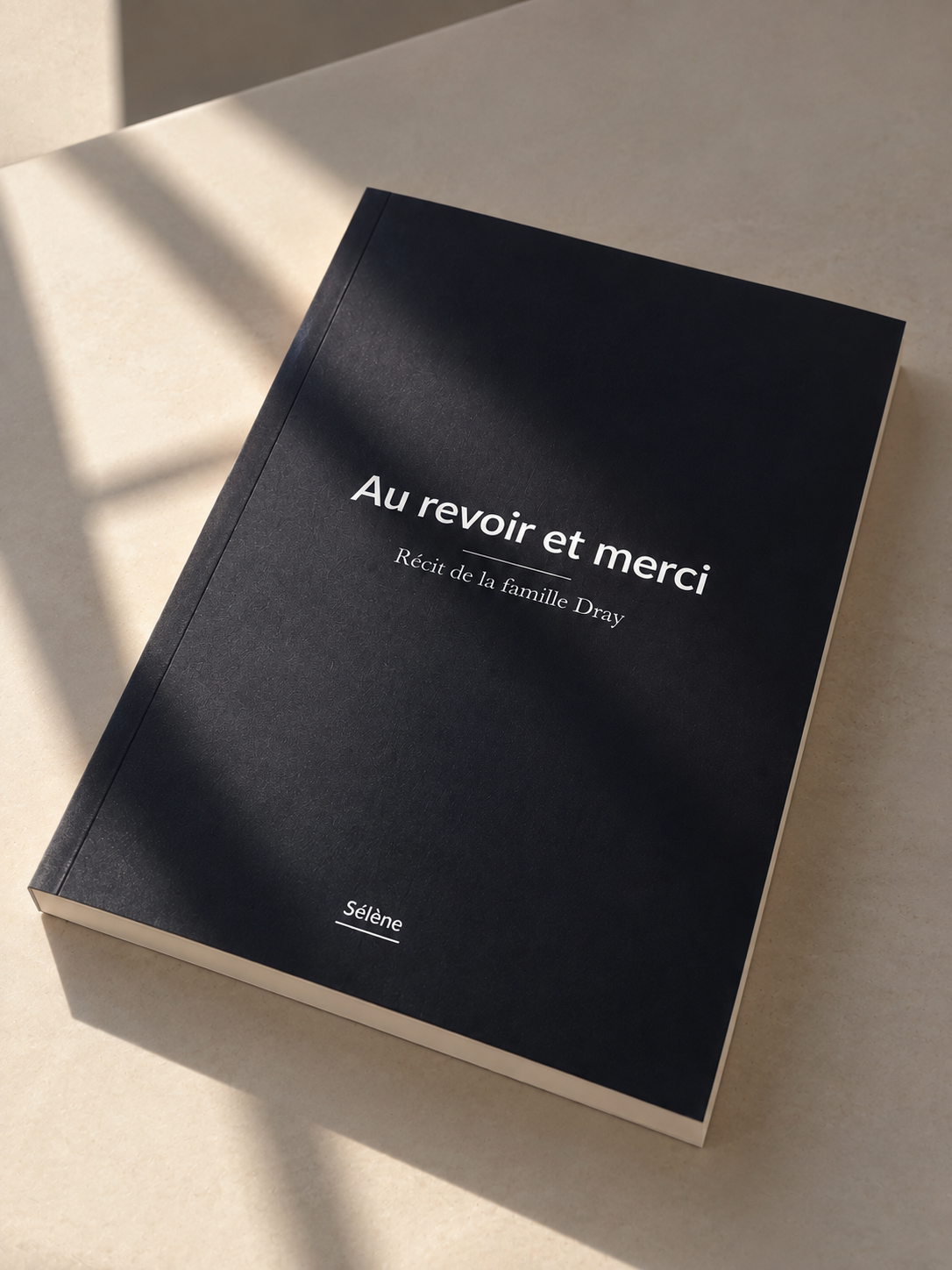 Couverture d'une biographie familiale Sélène